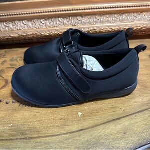 Angel Steps Womens Black Comfort Diabetic Shoes Stretch Fabric Shoes Size 9W NIB